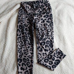 Now N Forever leggings